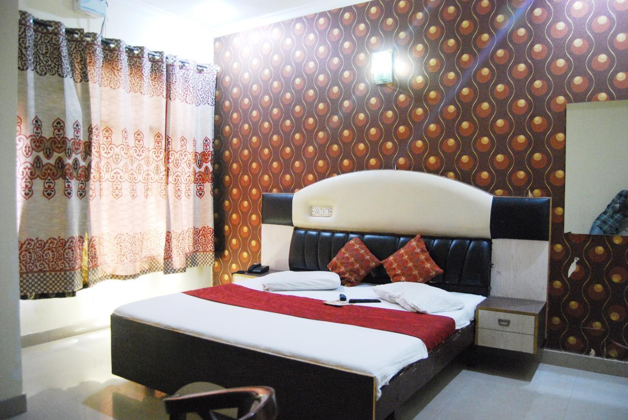Hotel Kk Residency Чандигарх Экстерьер фото